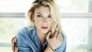 Emma Marrone Camicia azzurra