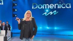 Mara Venier alla conduzione del programma Domenica In