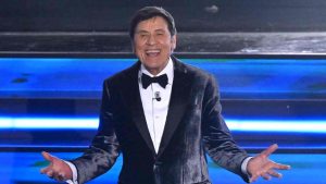 gianni morandi sorrie